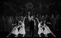 Неодинокий голос человека / «И воссияет вечный свет» в Татарском театре оперы и балета имени Мусы Джалиля