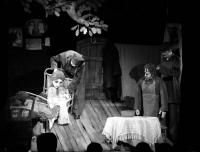 "Живи, не плачь!" в Тамбовском театре кукол